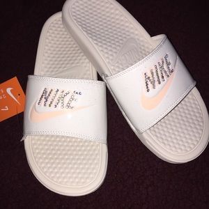 Nike slides